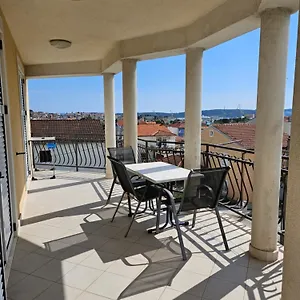 Apartment Mary, Trogir