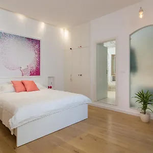 That Place Studio Apartment