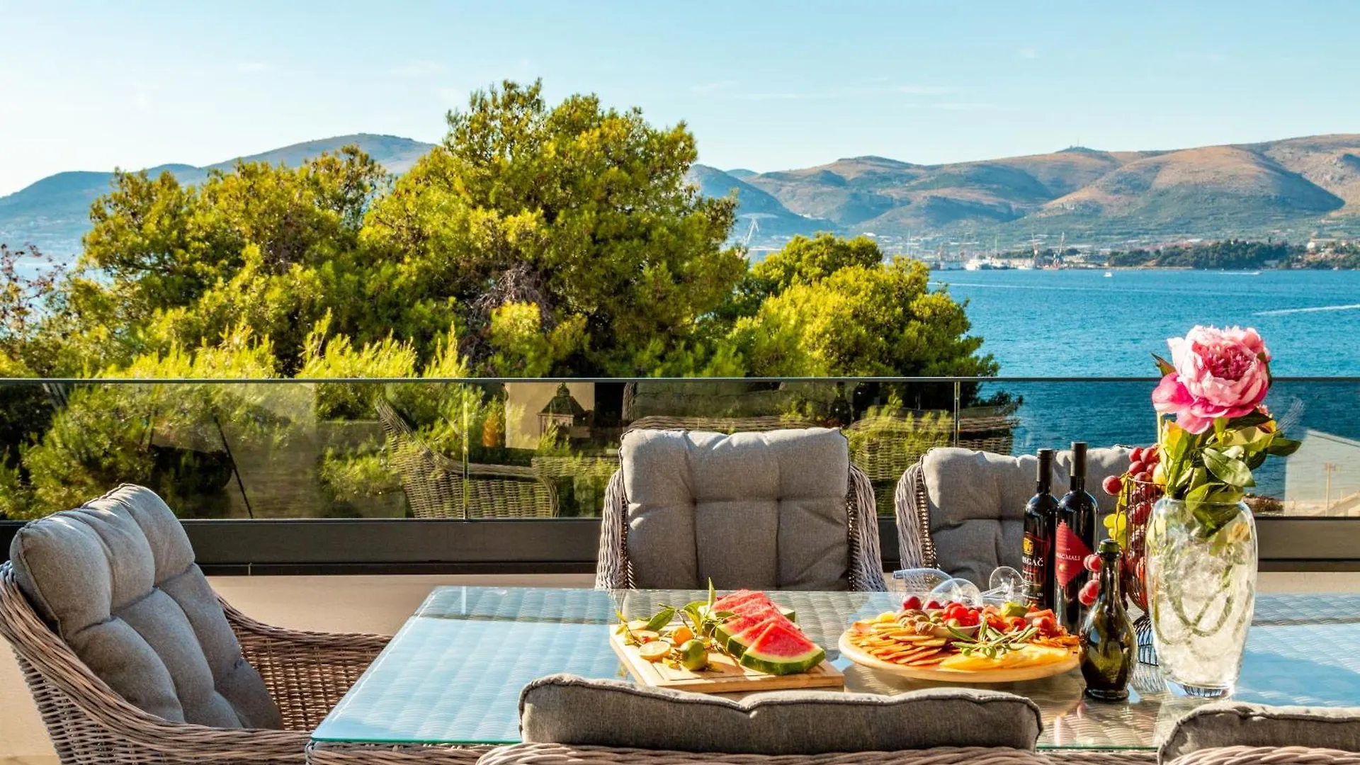 Beach Villa Valentina Trogir 0*,