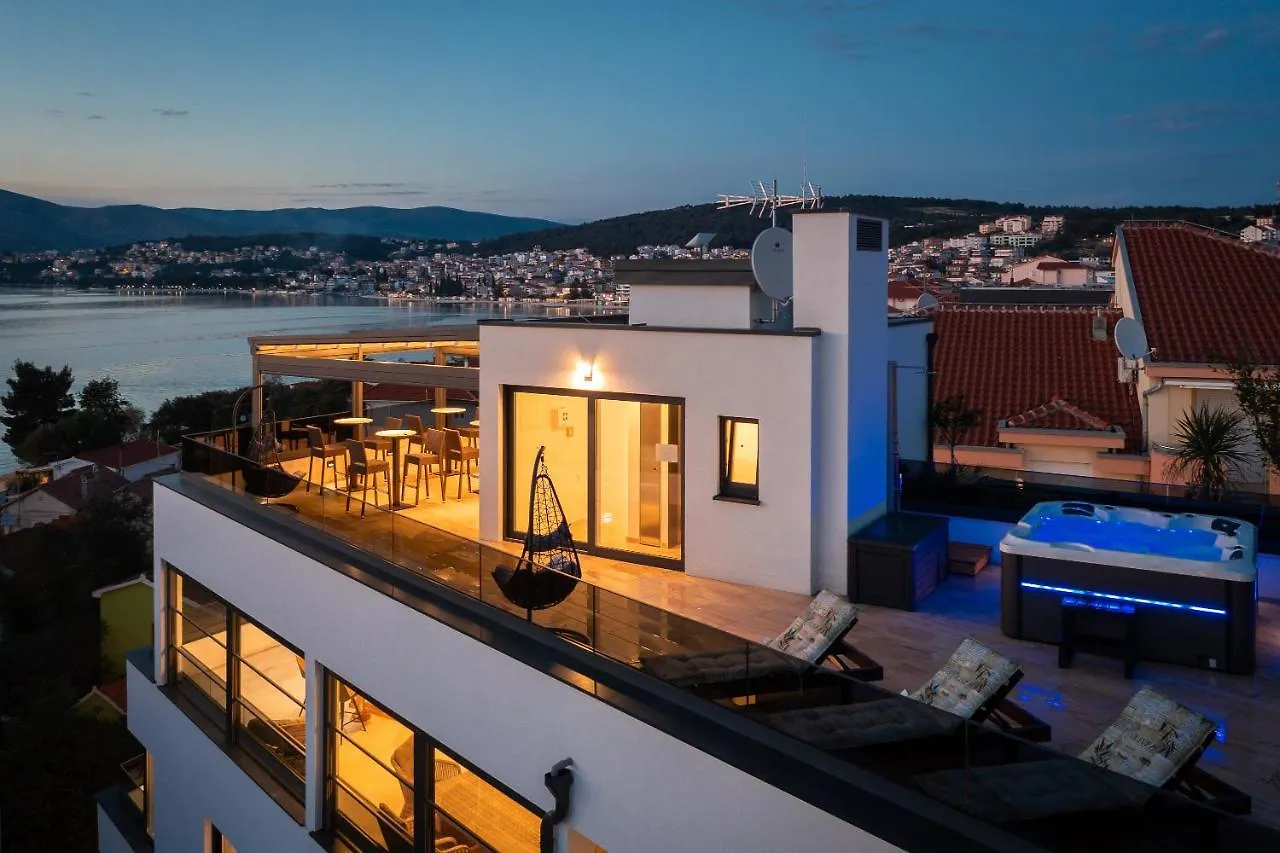 Apartment Beach Villa Valentina Trogir